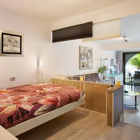 Apartment With Beautiful Sea Views