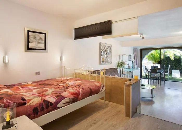 With Beautiful Sea Views *
