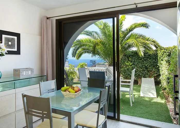 아파트 With Beautiful Sea Views
